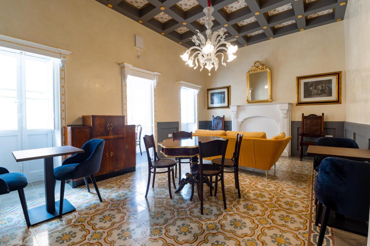 Hotel Monreal Boutique Townhouse - R024Rm3 Paola Exteriér fotografie