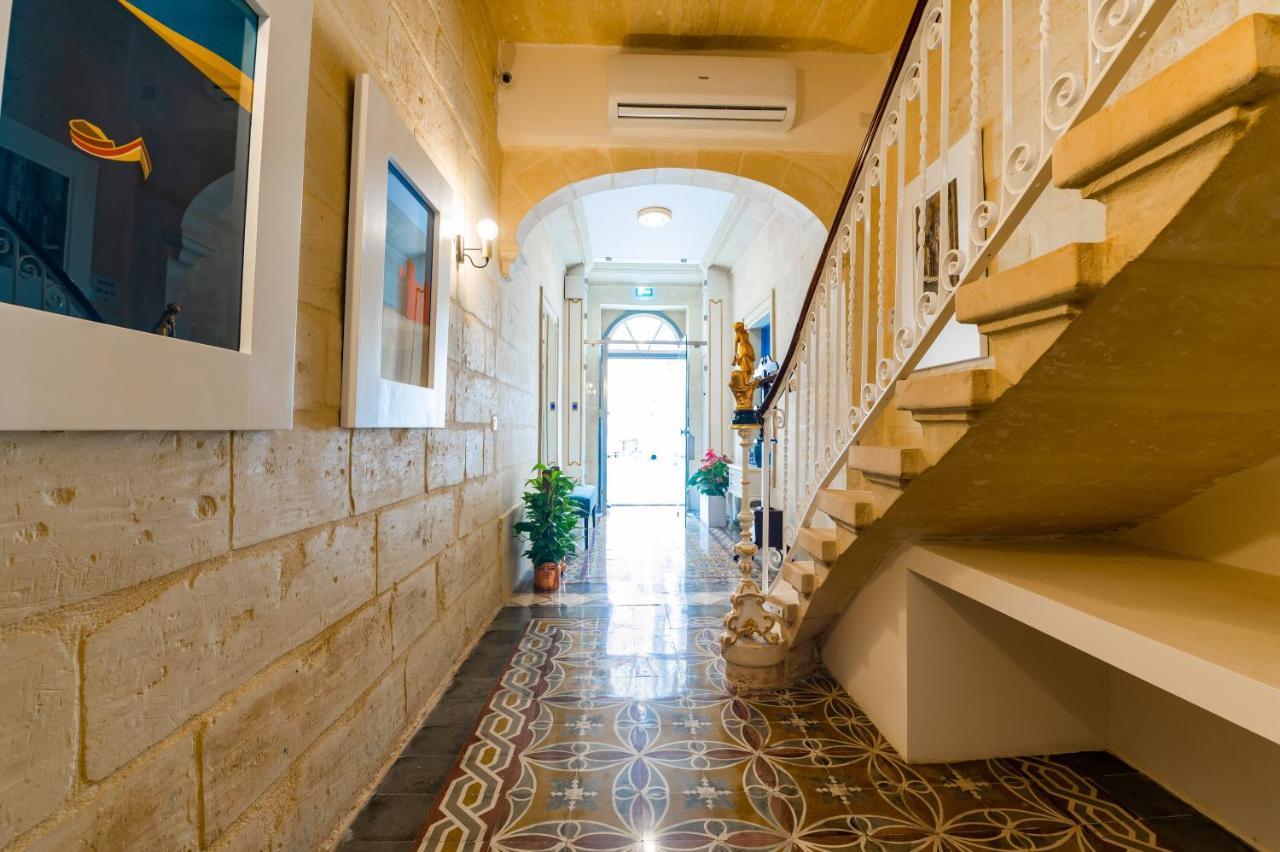 Hotel Monreal Boutique Townhouse - R024Rm3 Paola Exteriér fotografie